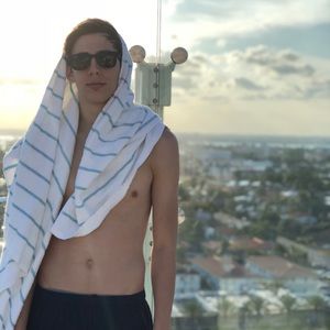 Meet your Posher, Roman